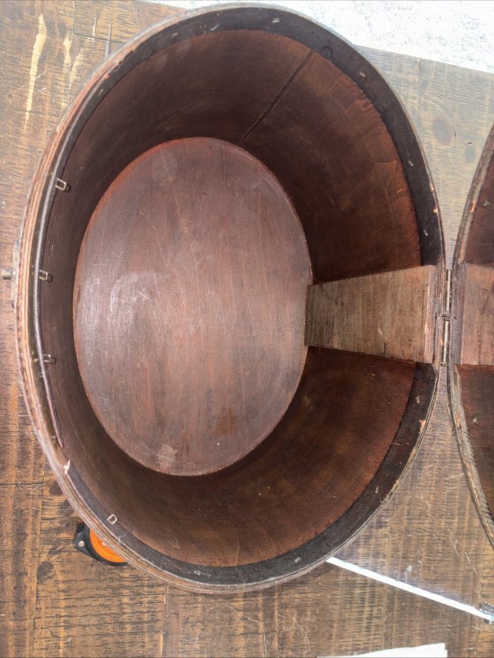 VTG. Antique Leather & Rattan Wood Storage Box Or Basket Travel Hat Box 12w x 15 - Picture 11 of 13